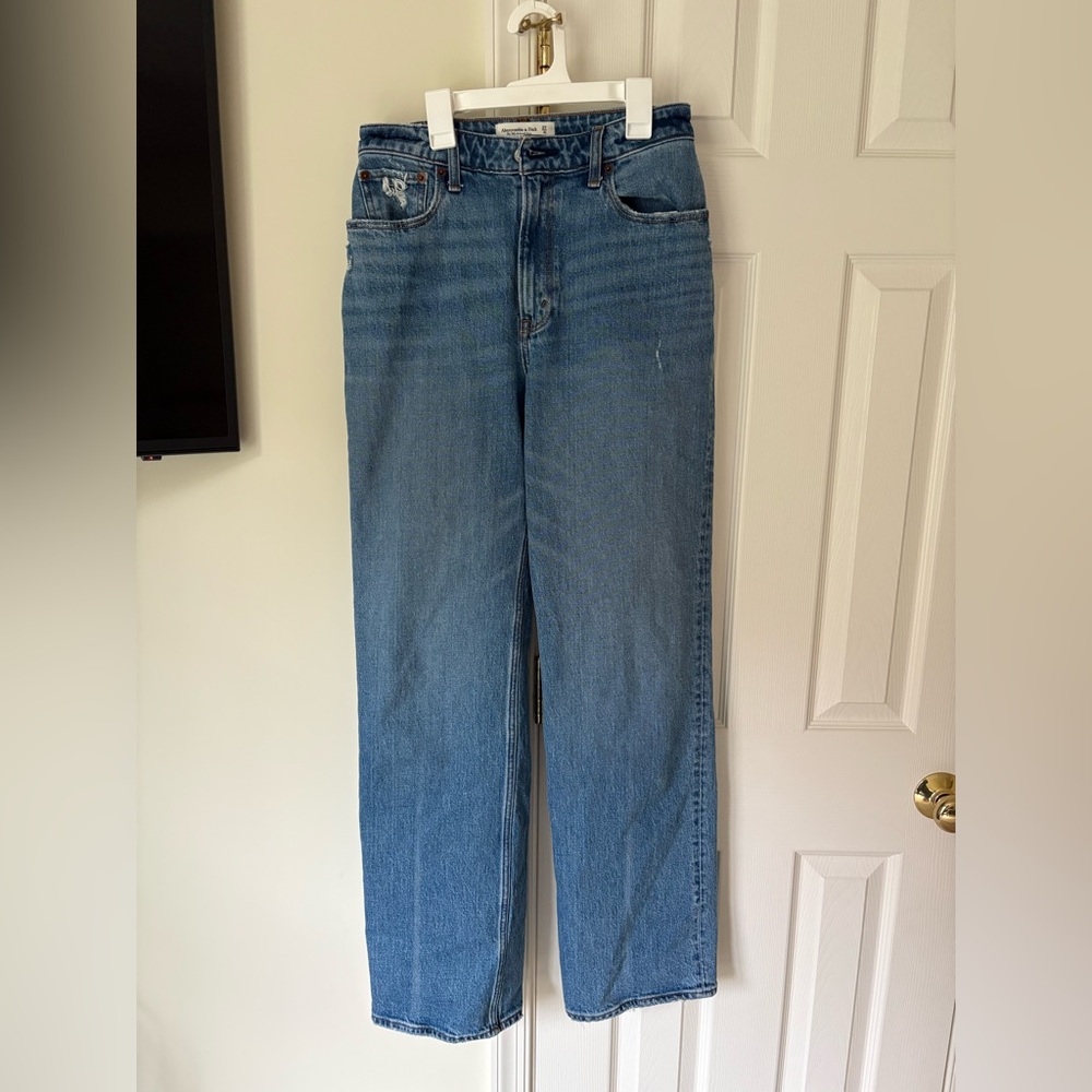 Abercrombie & Fitch 90s Relaxed Jeans – Curve Love, Size 27 / 4 Long, High Rise